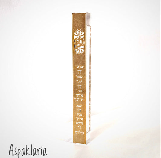 הרם/י את עיצוב הבית שלך: גלה/י את אמנות בתי המזוזה המעודנים