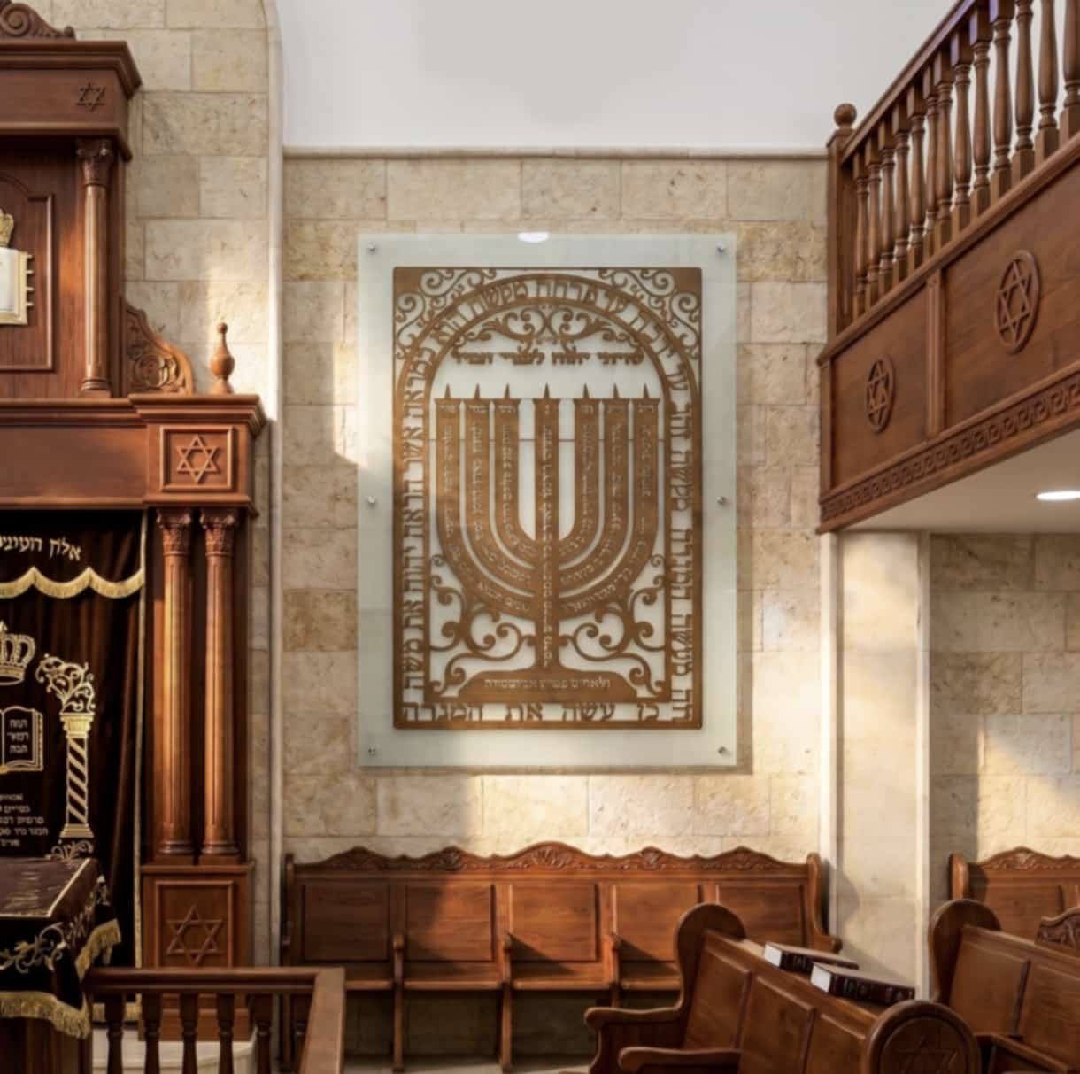 שלט למנצח צורת המנורה - ציפוי זהב 18K מבריק ומט | אספקלריה