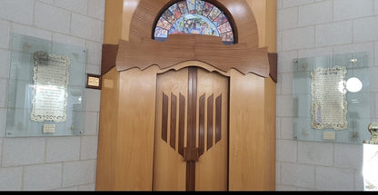 שלט לבית כנסת ברכה לחיילים בעיצוב קלאסי בשילוב פלאק זהב